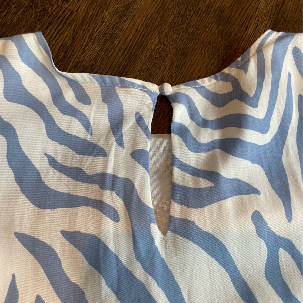 THML Blue and White Pattern Short Sleeve Dress Boho- Size M - Picture 5 of 9